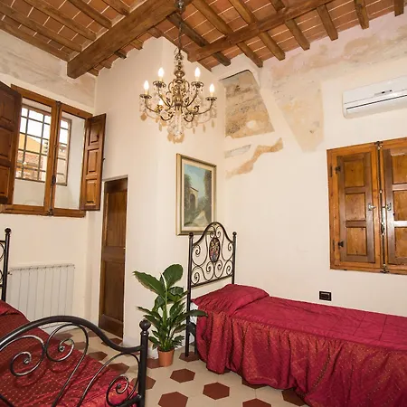 Relais Centro Storico Residenza D'epoca 2*