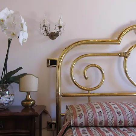Relais Centro Storico Residenza D'epoca Bed and breakfast 2*