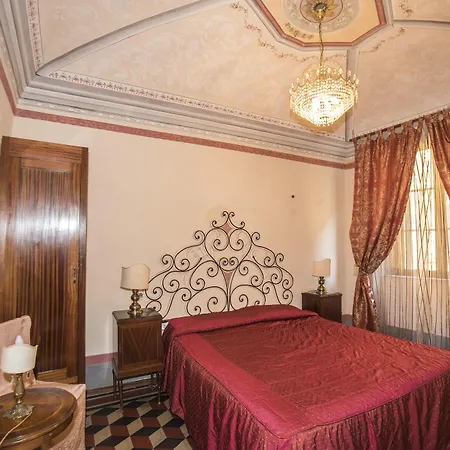 Relais Centro Storico Residenza D'epoca Bed and breakfast Pisa